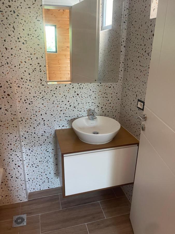 Bujtina Siar Hotel Pogradec Buitenkant foto