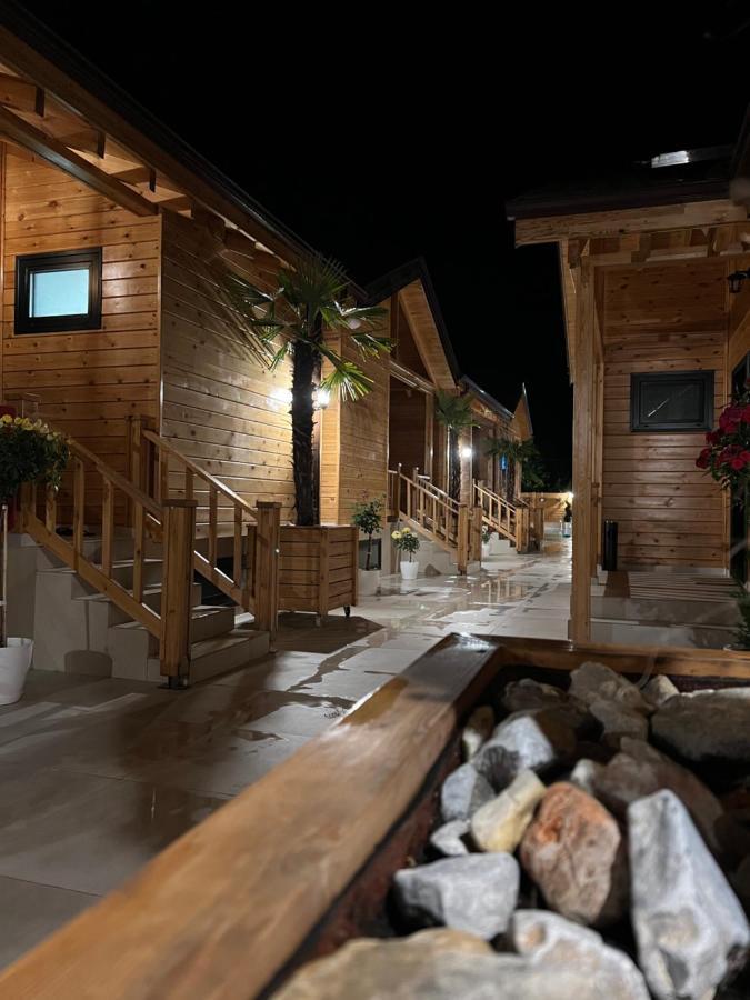 Bujtina Siar Hotel Pogradec Buitenkant foto