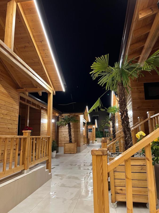 Bujtina Siar Hotel Pogradec Buitenkant foto