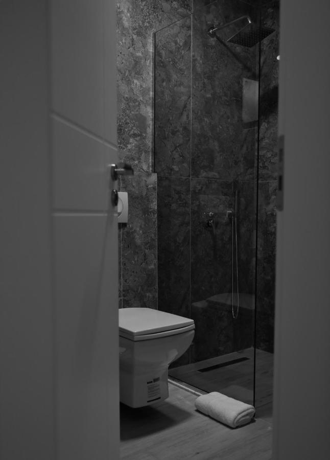 Bujtina Siar Hotel Pogradec Buitenkant foto