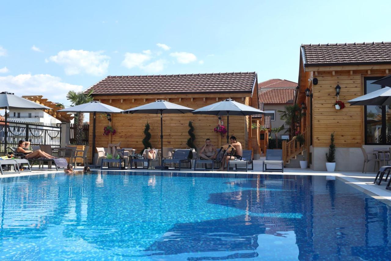 Bujtina Siar Hotel Pogradec Buitenkant foto