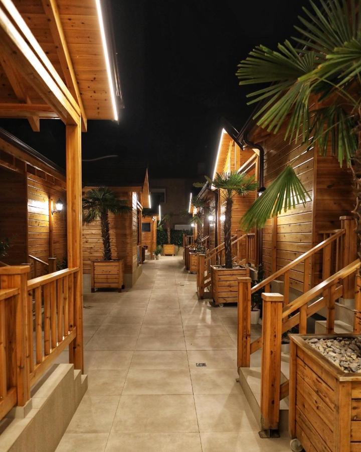 Bujtina Siar Hotel Pogradec Buitenkant foto