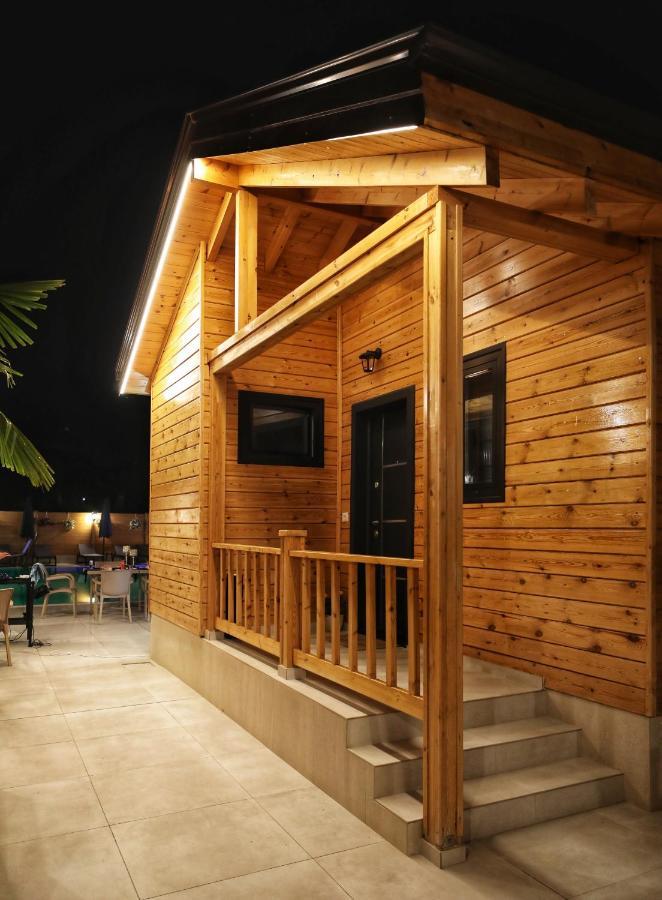 Bujtina Siar Hotel Pogradec Buitenkant foto